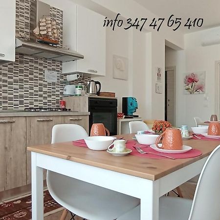 B & B Civico 6 Rooms Salerno Exterior photo