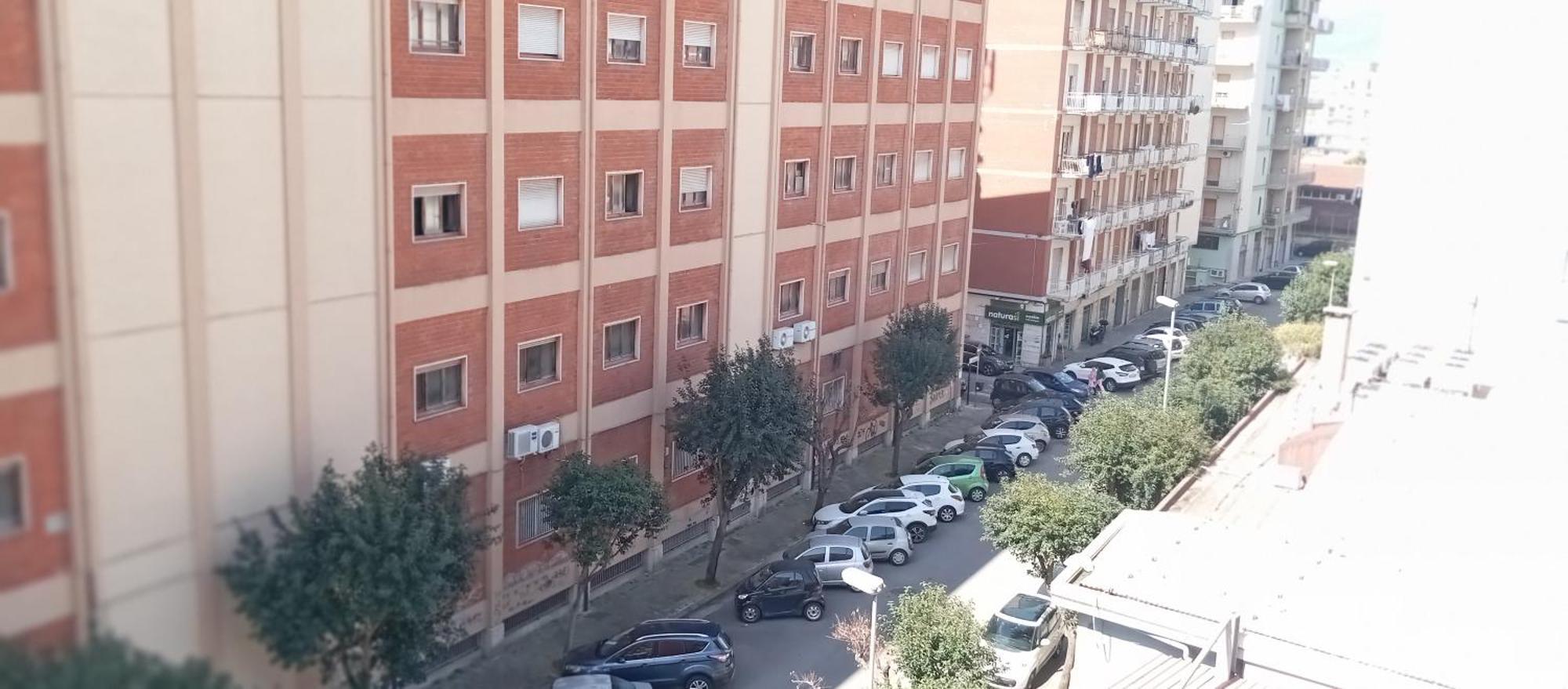 B & B Civico 6 Rooms Salerno Exterior photo