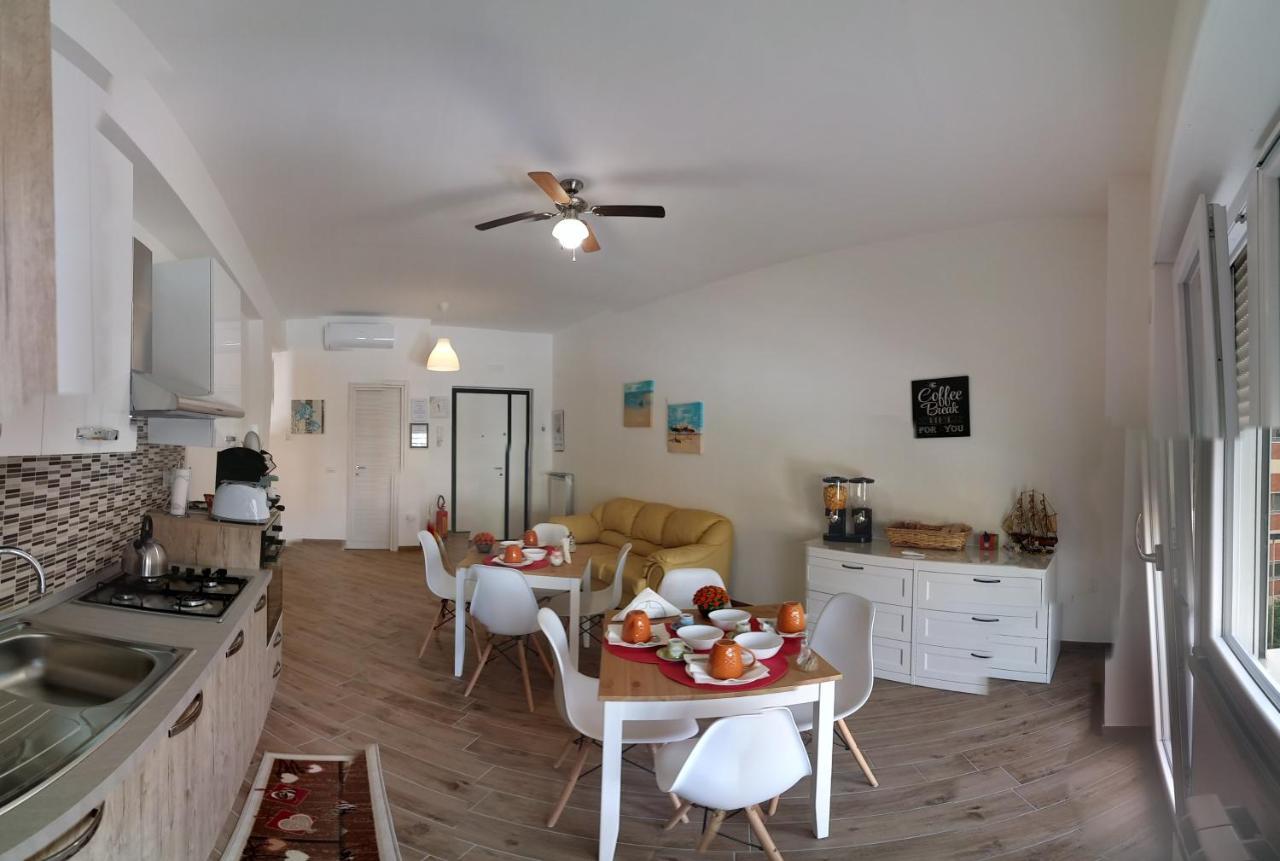 B & B Civico 6 Rooms Salerno Exterior photo
