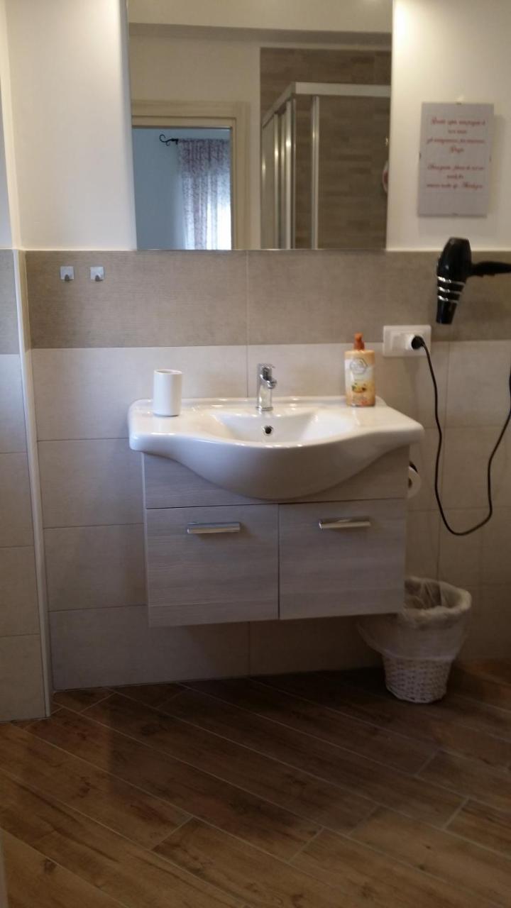 B & B Civico 6 Rooms Salerno Exterior photo